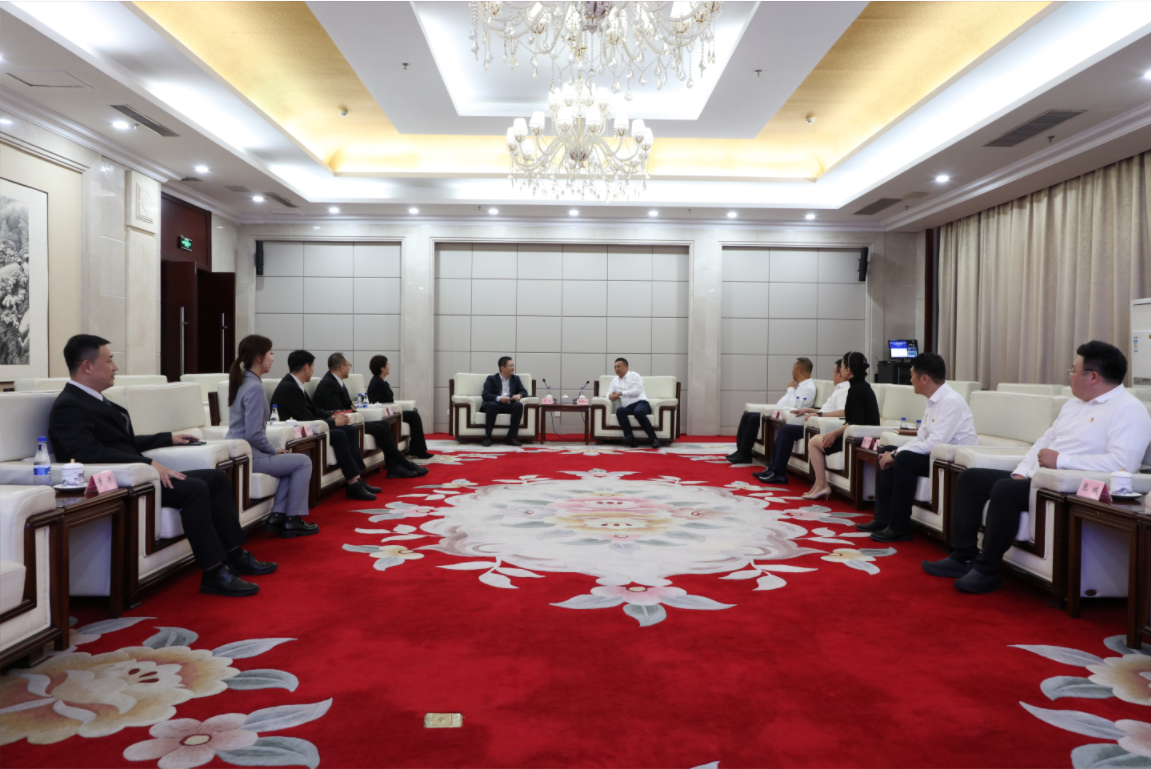 365英国上市集团、温泉、公服集团与招商银行签订战略合作协议！银企合作谱新篇